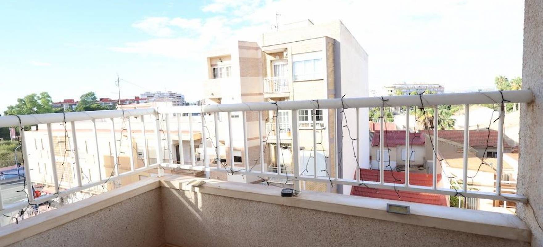 Resale - Apartment - Torrevieja - Acequion