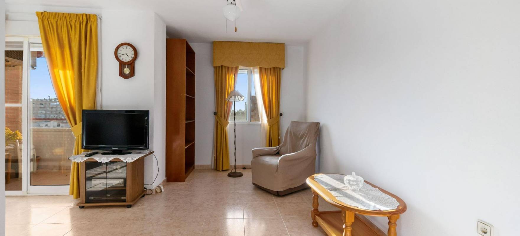 Resale - Apartment - Torrevieja - Calas blanca