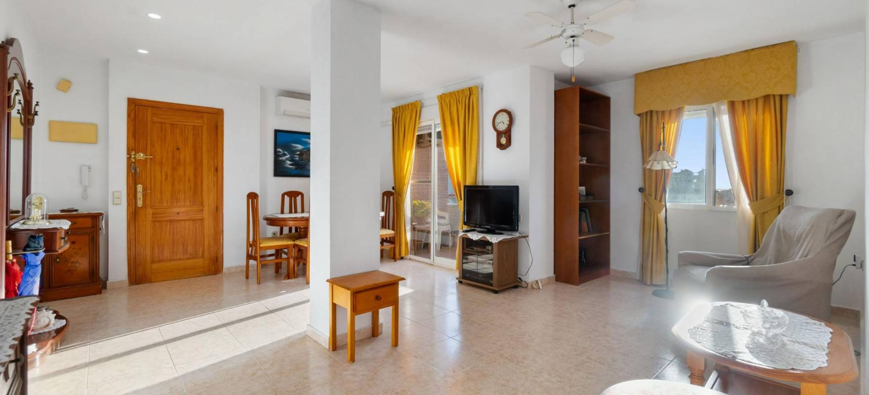 Resale - Apartment - Torrevieja - Calas blanca