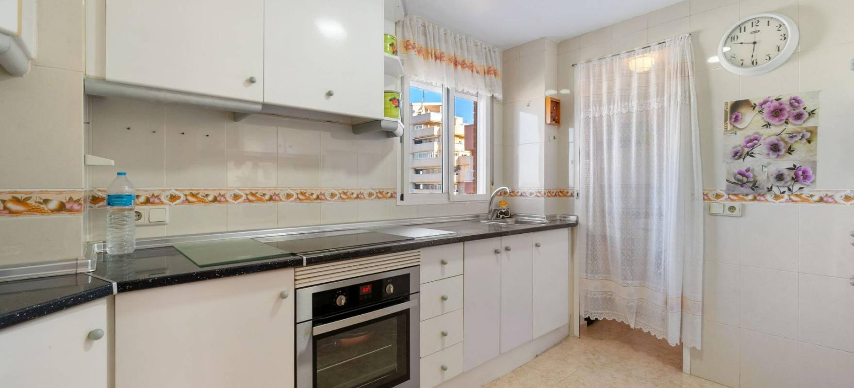 Resale - Apartment - Torrevieja - Calas blanca