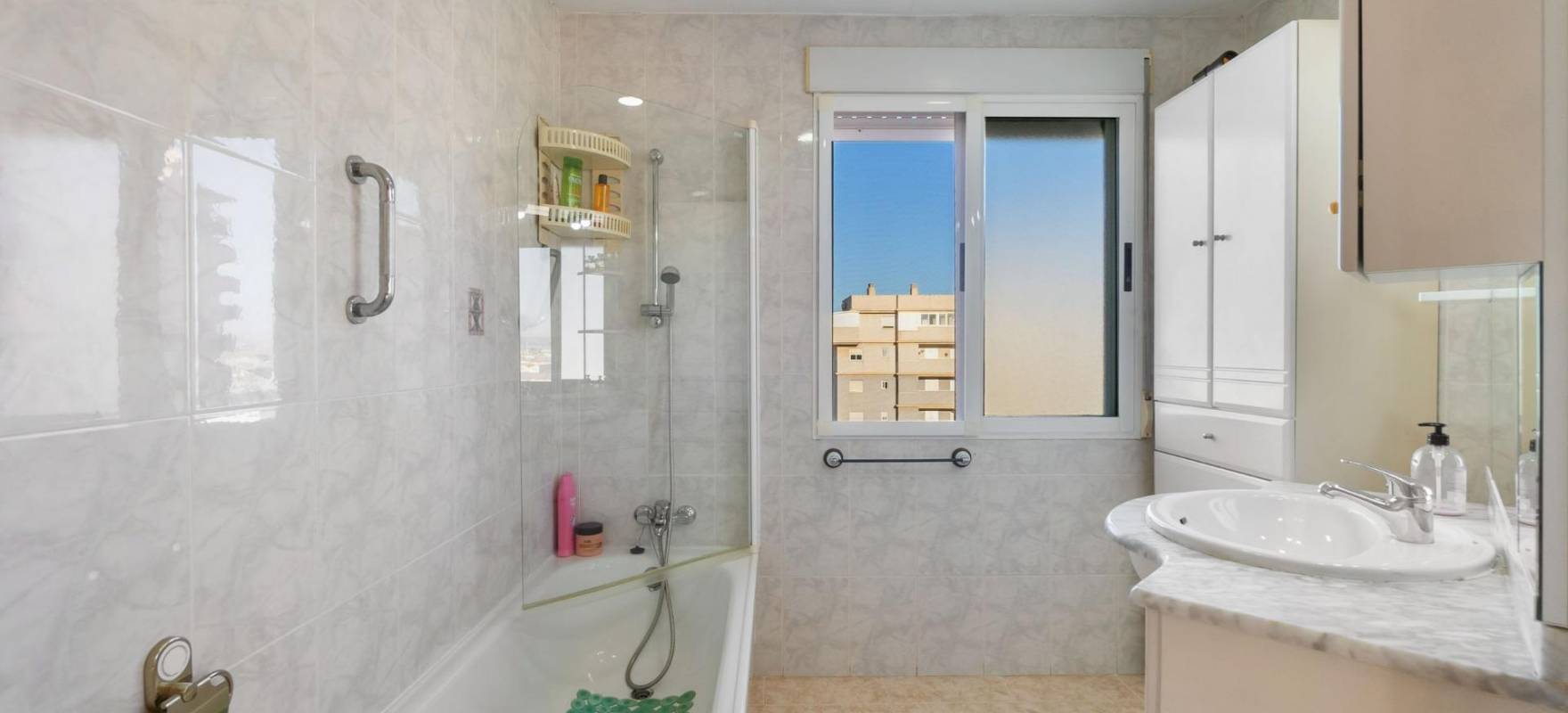 Resale - Apartment - Torrevieja - Calas blanca