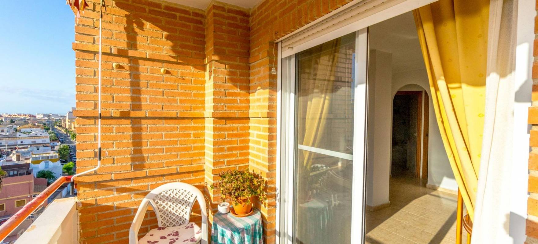 Resale - Apartment - Torrevieja - Calas blanca