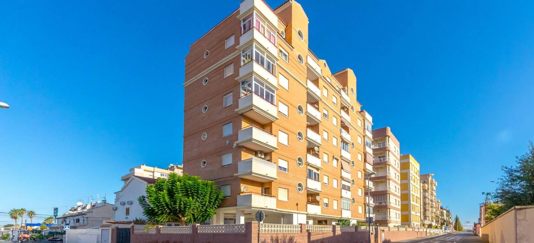 Resale - Apartment - Torrevieja - Calas blanca