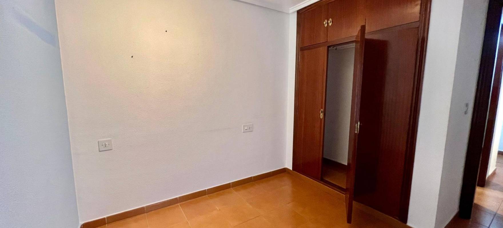 Resale - Apartment - Torrevieja - Centro