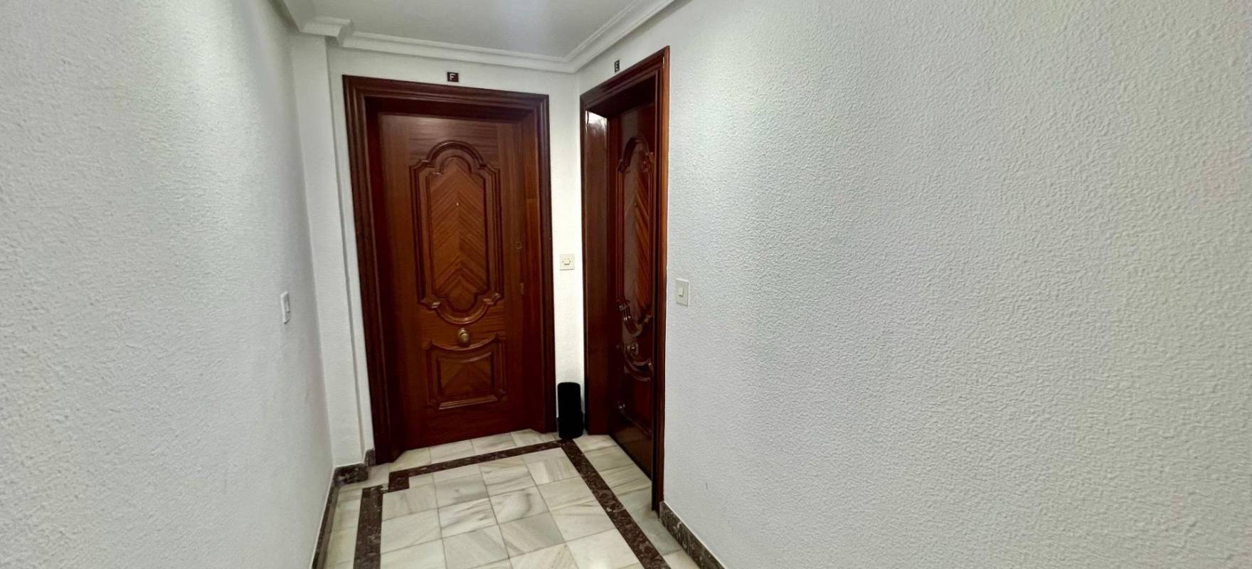 Resale - Apartment - Torrevieja - Centro