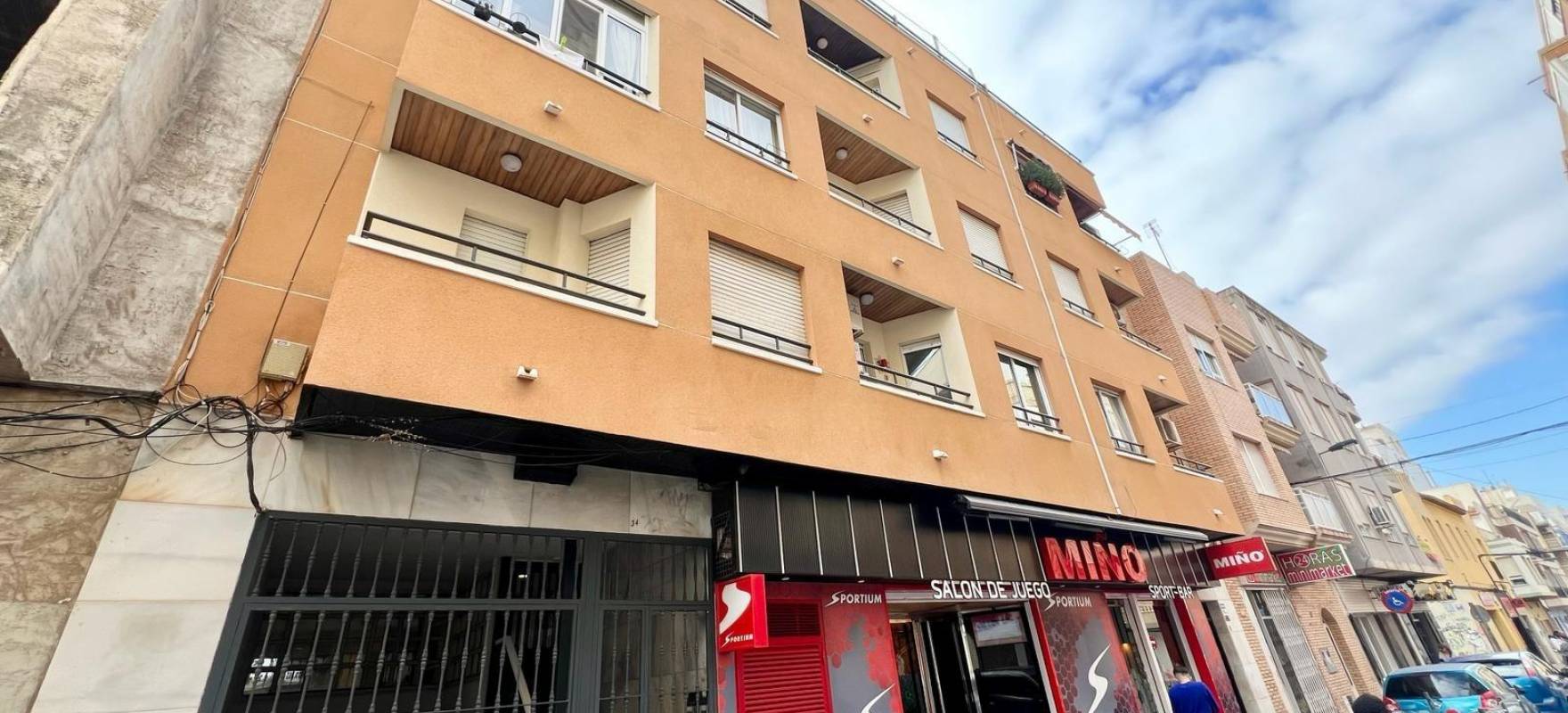 Resale - Apartment - Torrevieja - Centro