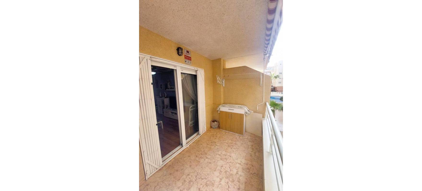 Resale - Apartment - Torrevieja - Centro