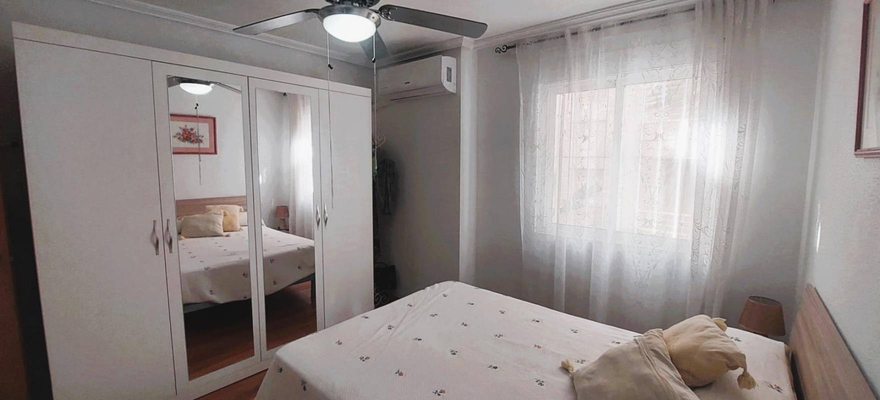 Resale - Apartment - Torrevieja - Centro