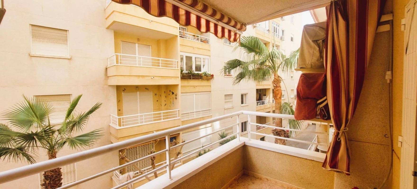 Resale - Apartment - Torrevieja - Centro