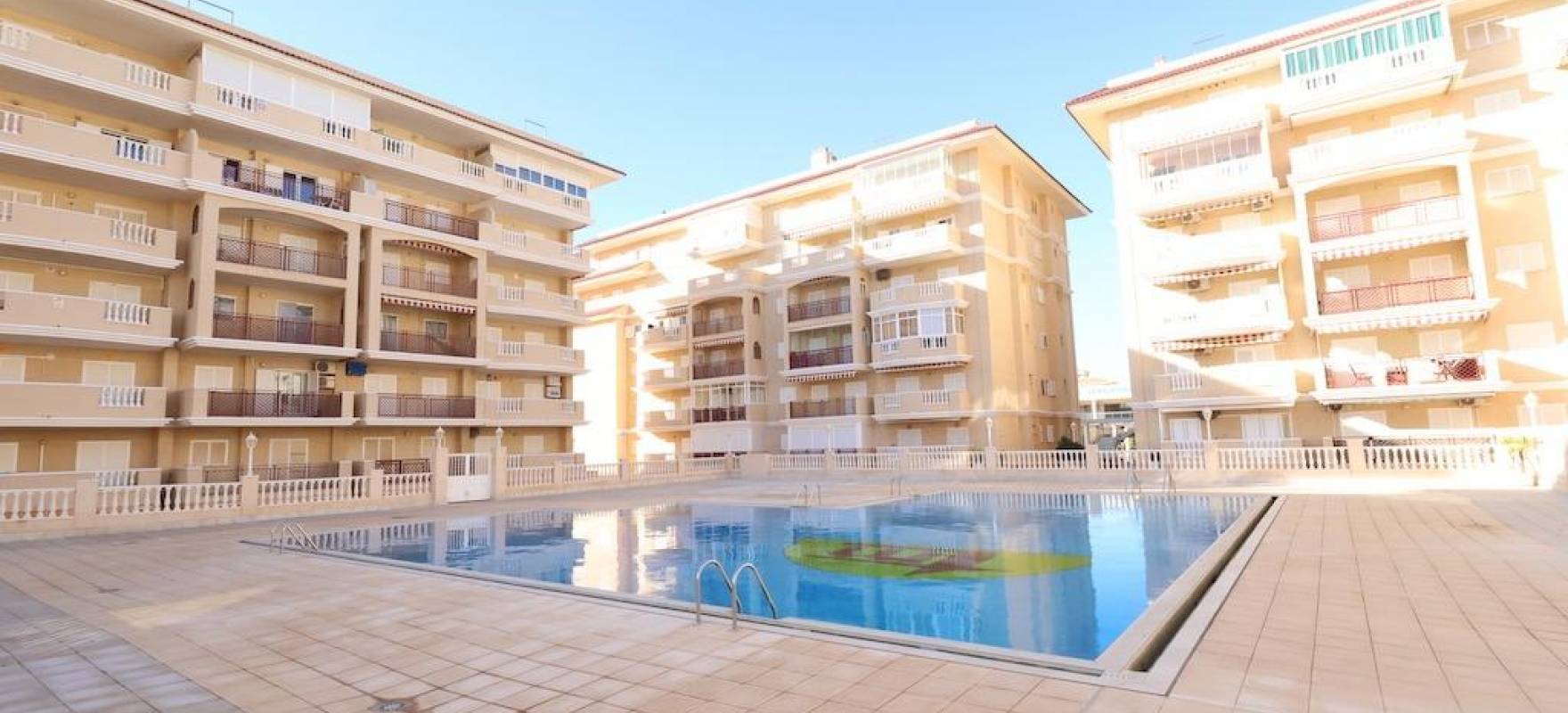 Resale - Apartment - Torrevieja - La Mata