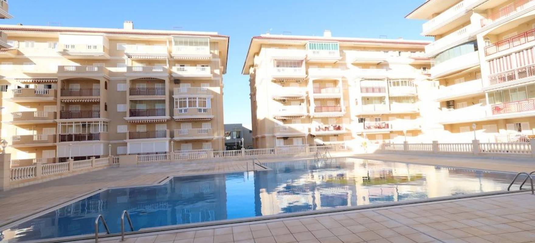 Resale - Apartment - Torrevieja - La Mata