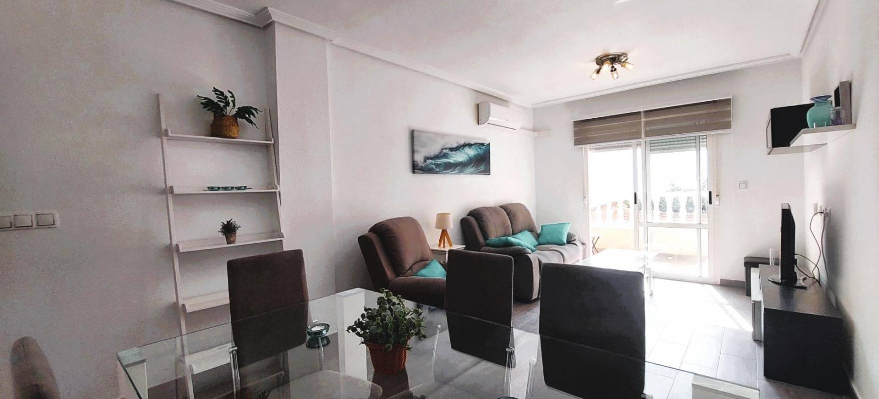 Resale - Apartment - Torrevieja - Paseo maritimo