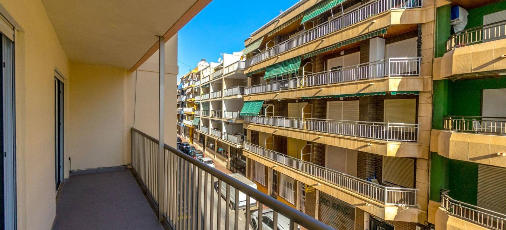 Resale - Apartment - Torrevieja - Playa del cura