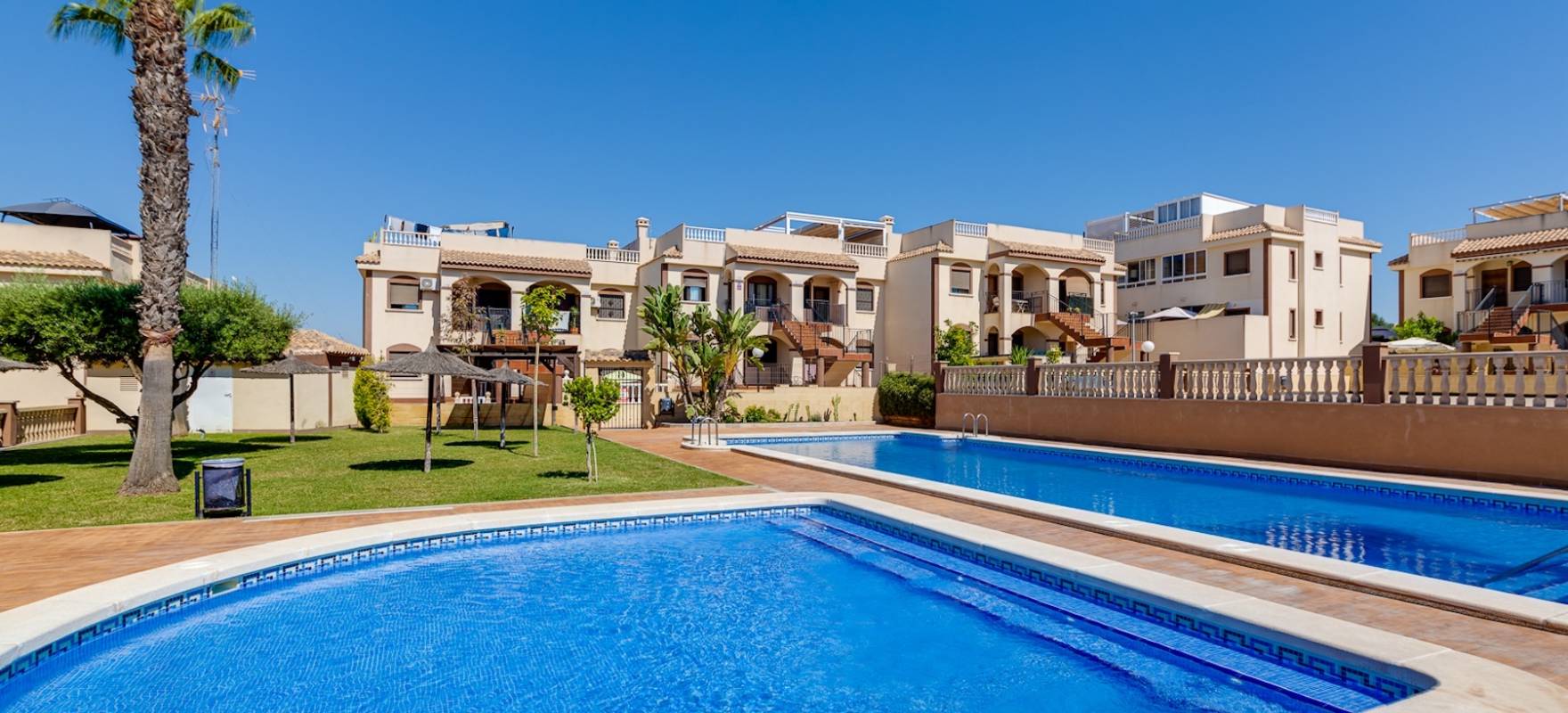 Resale - Bungalow - Torrevieja - Sector 25