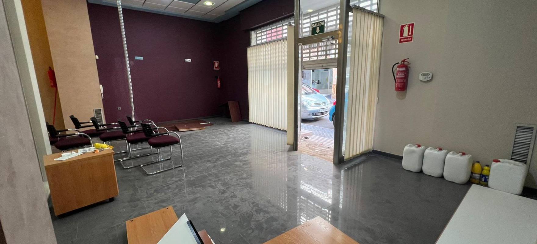 Resale - Commercial Unit - Beniel - CENTRO