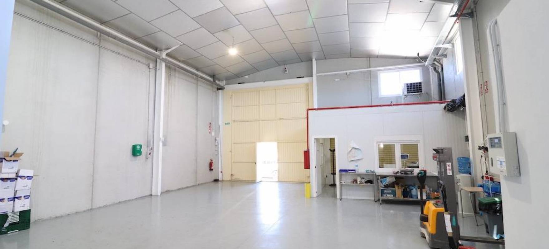 Resale - Industrial unit - Los Montesinos - Centro