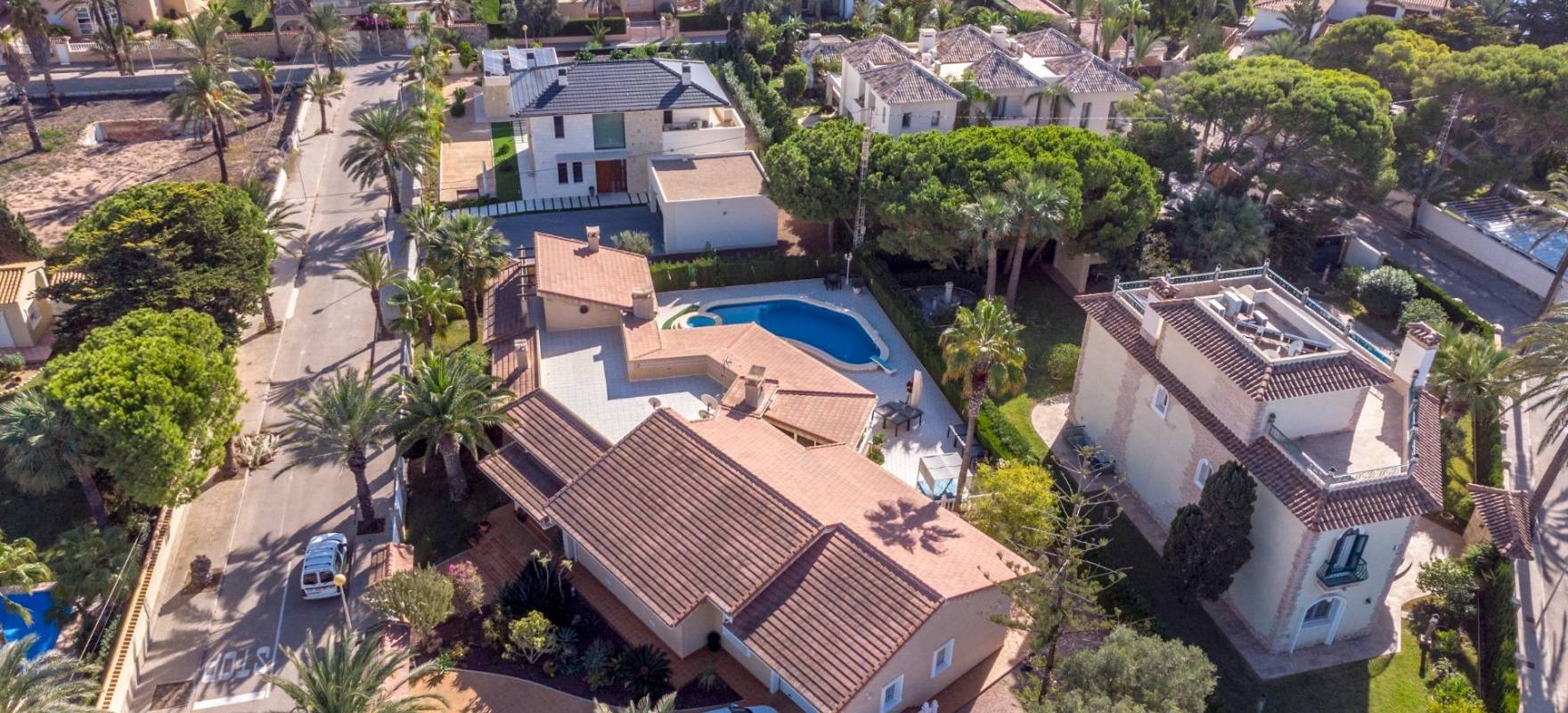 Resale - Villa - Cabo Roig - MUY CERCA DE LA PLAYA