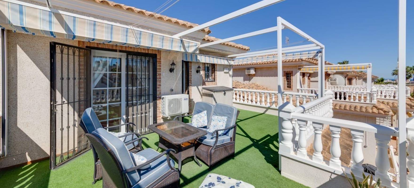 Resale - Villa - Orihuela Costa - Los Dolses