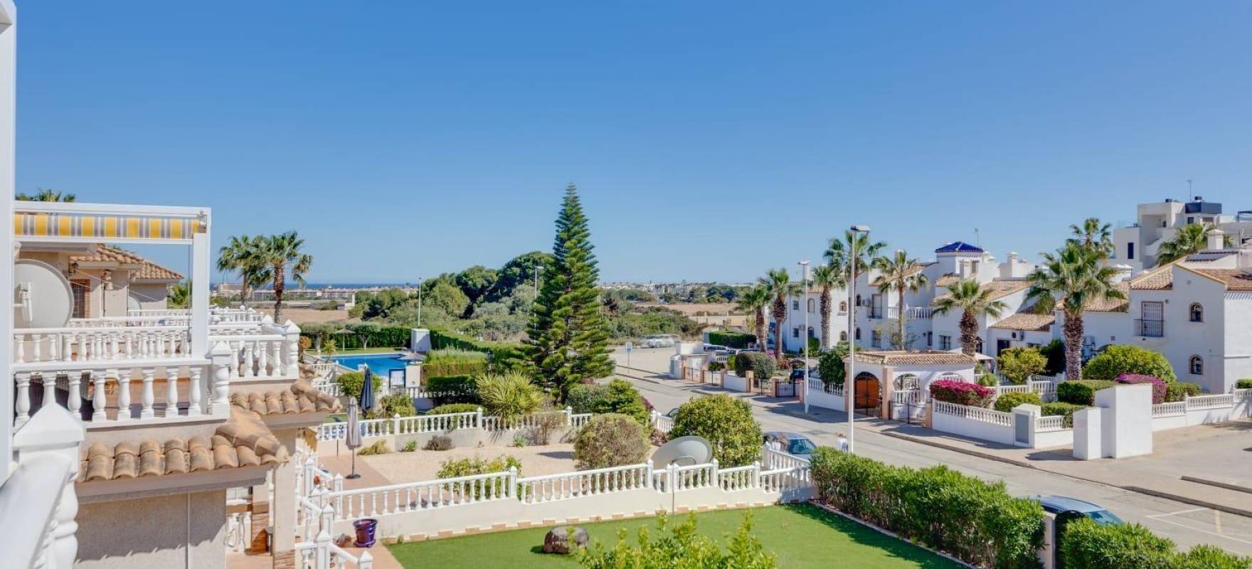 Resale - Villa - Orihuela Costa - Los Dolses