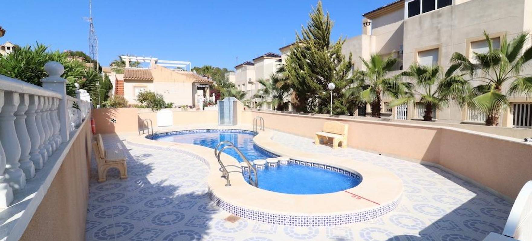 Resale - Villa - Orihuela Costa - Villamartín