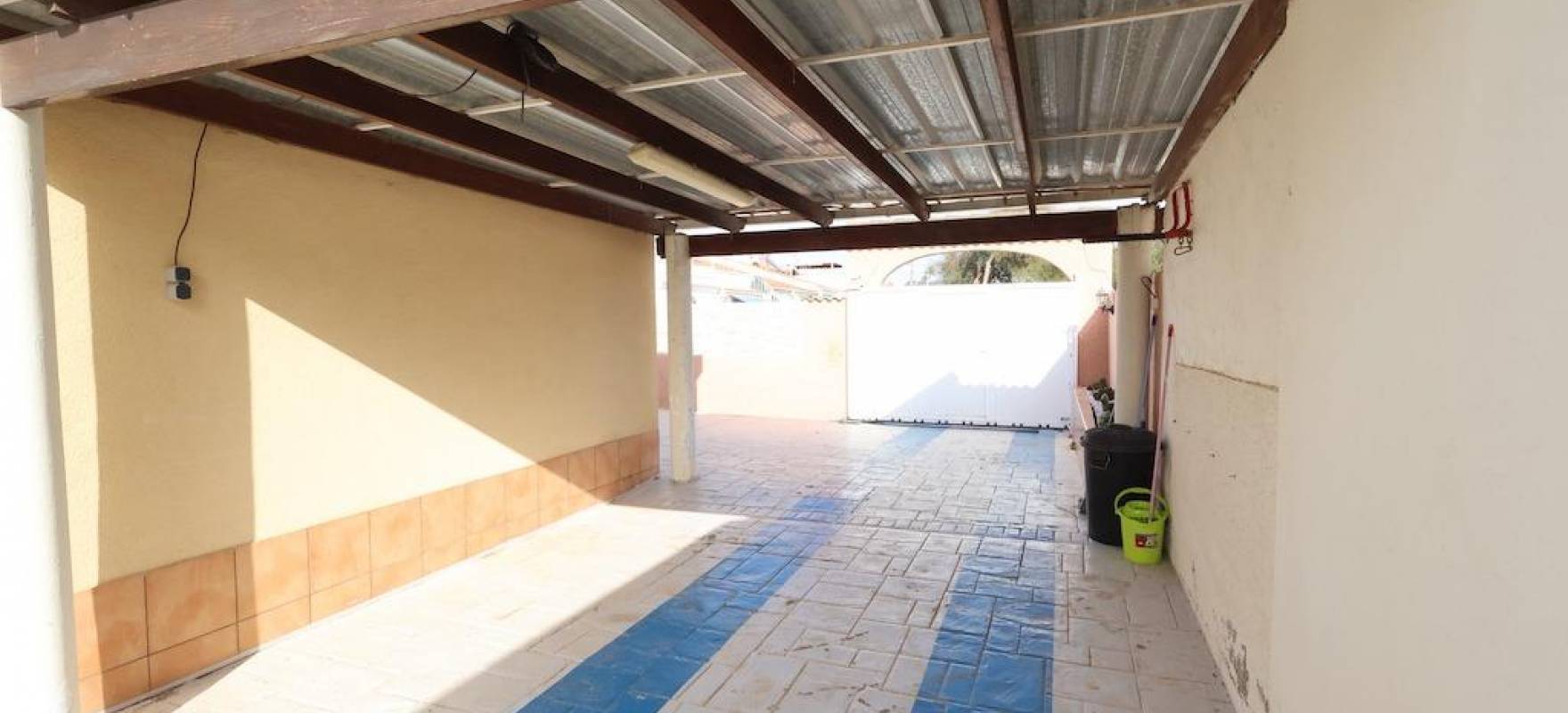 Resale - Villa - Torrevieja - La Siesta - El Salado - Torreta