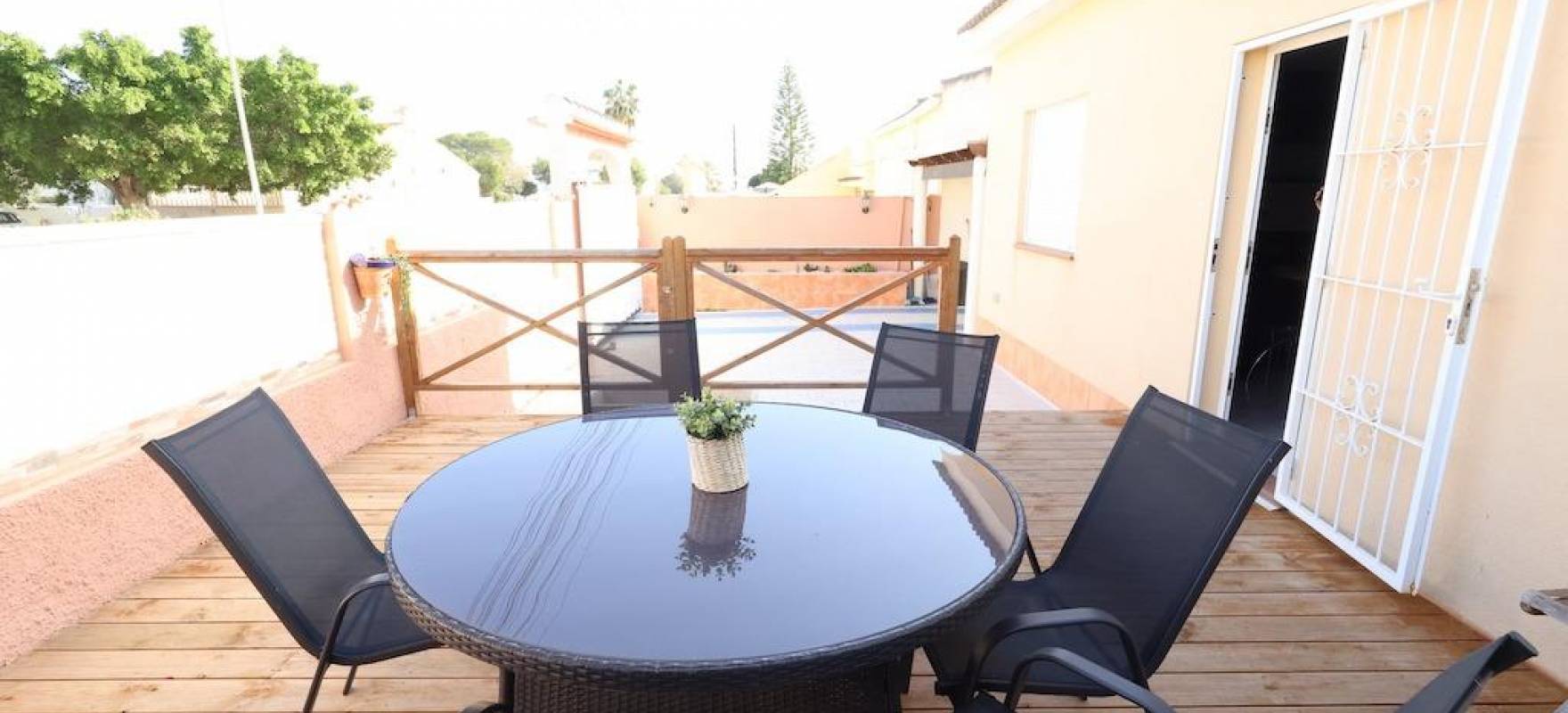 Resale - Villa - Torrevieja - La Siesta - El Salado - Torreta