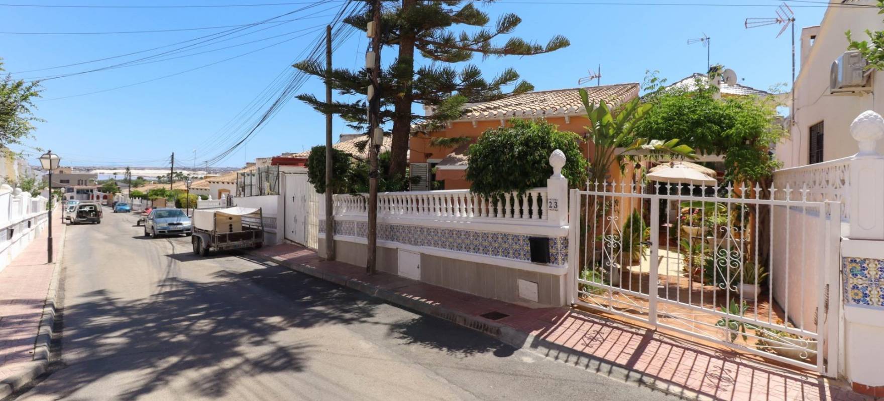 Resale - Villa - Torrevieja - Los altos