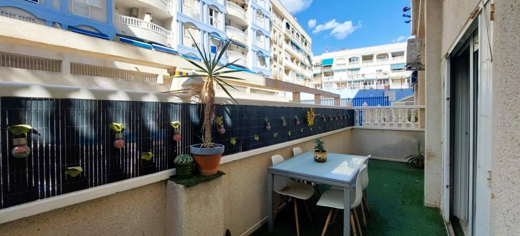 Revente - Ground Floor - Torrevieja - Playa de los Locos