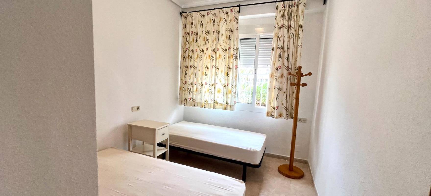 Revente - Ground Floor - Torrevieja - Playa de los Naufragos