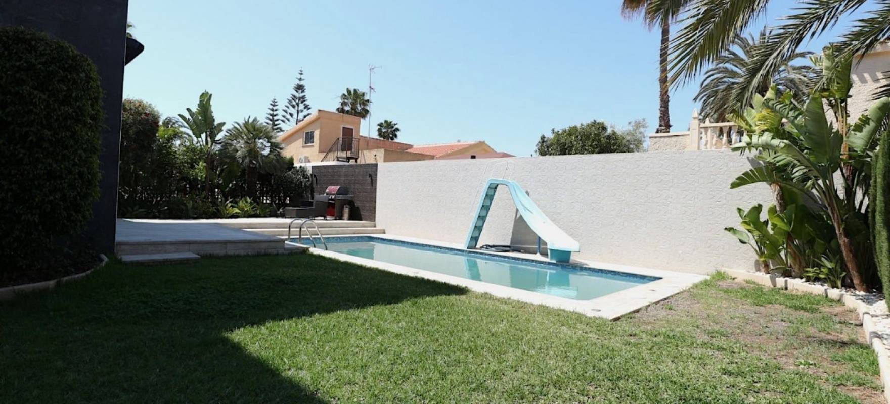 Venta - Chalet - Torrevieja - Los Angeles