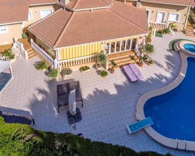 Villa - Resale - Cabo Roig - MUY CERCA DE LA PLAYA